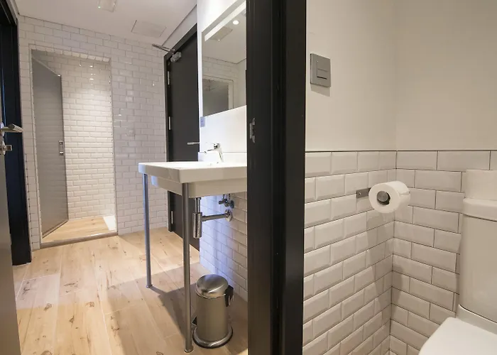 Cats Hostel San Sebastian *