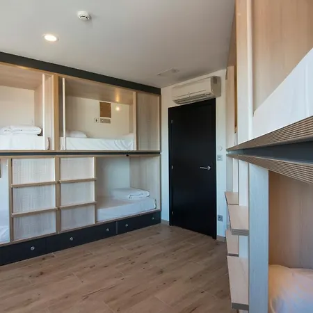 Cats Hostel San Sebastian Hostel San Sebastián